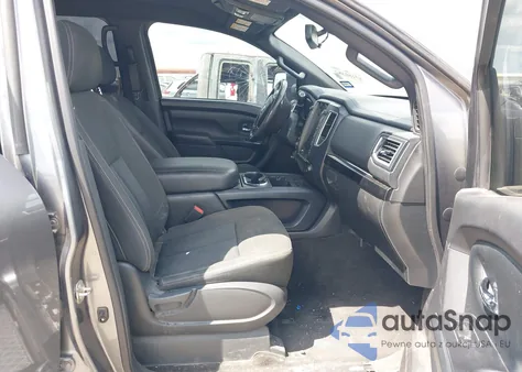2018 Nissan Titan Xd Sv Diesel z USA, uszkodzony, nr VIN 1N6BA1F45JN551239